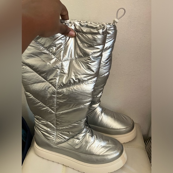 Forever 21 silver boots - Picture 5 of 5
